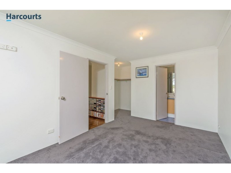 116 Seagrove Boulevard, Merriwa WA 6030