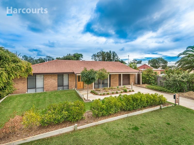 9 Redruth Court, Yanchep WA 6035