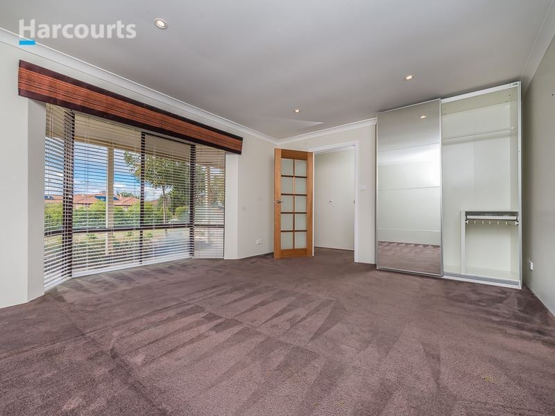 9 Redruth Court, Yanchep WA 6035