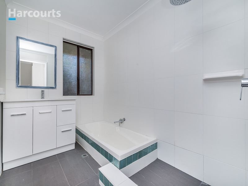 9 Redruth Court, Yanchep WA 6035