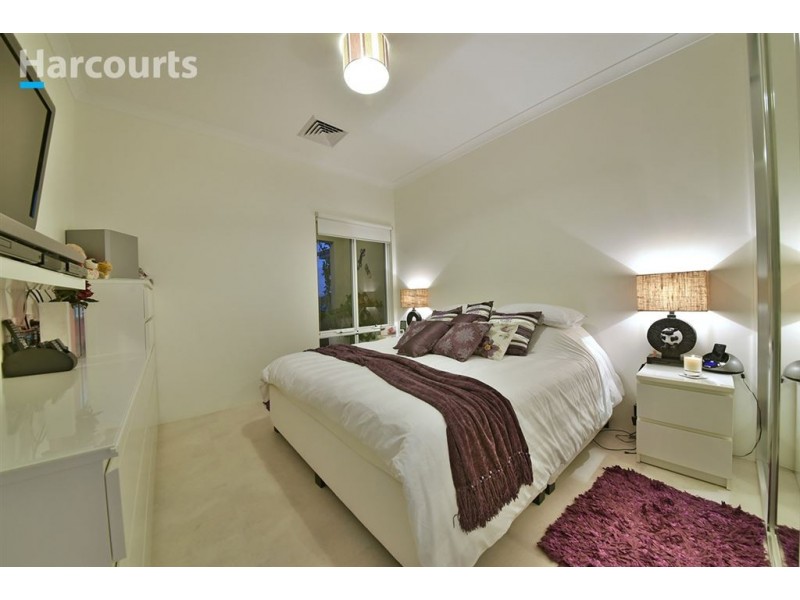 5 Rooney Street, Clarkson WA 6030