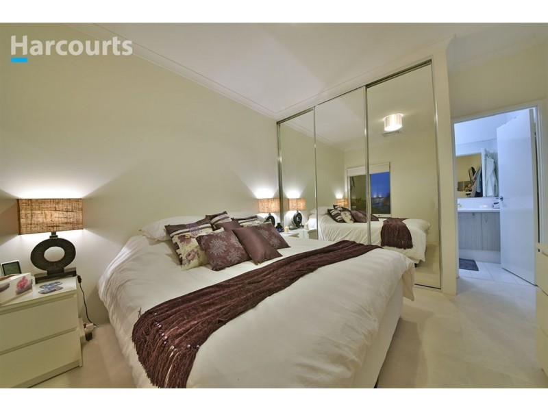 5 Rooney Street, Clarkson WA 6030