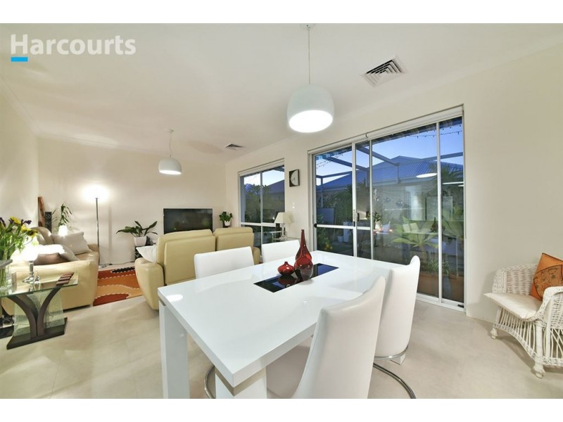 5 Rooney Street, Clarkson WA 6030