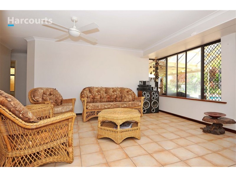 16 Essex Court, Quinns Rocks WA 6030