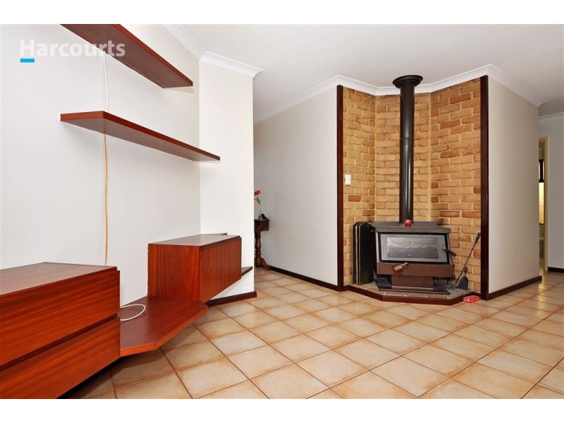 16 Essex Court, Quinns Rocks WA 6030