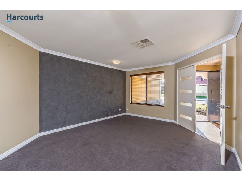 24 Carbine Loop, Banksia Grove WA 6031