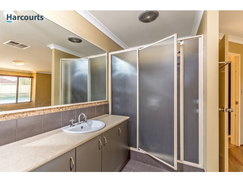 24 Carbine Loop, Banksia Grove WA 6031