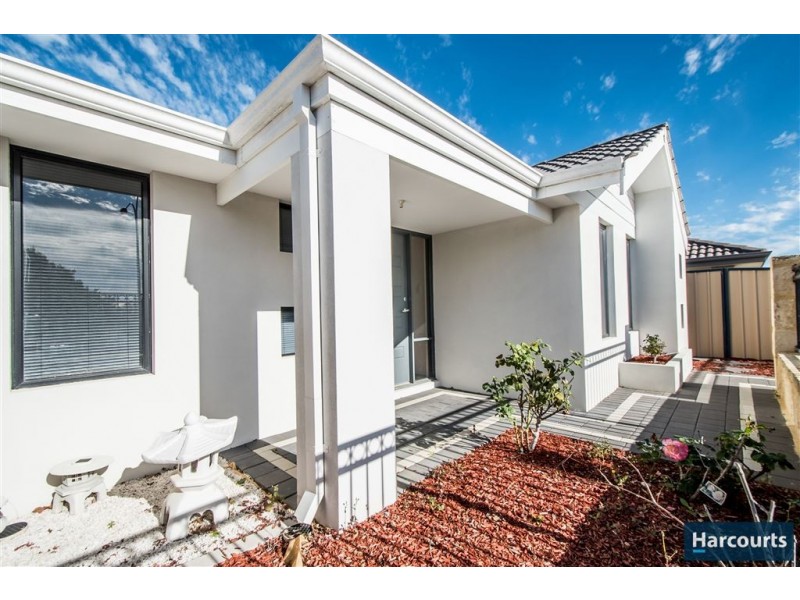 2 Miami Lane, Clarkson WA 6030