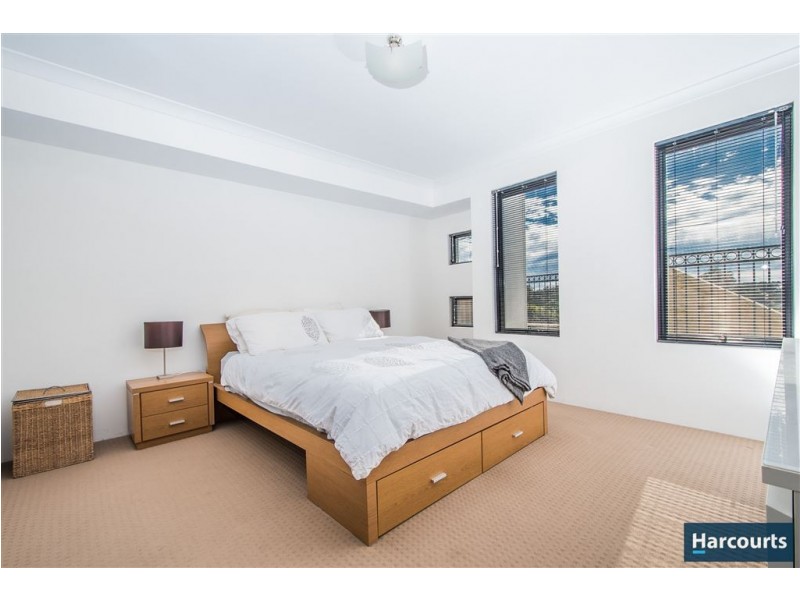 2 Miami Lane, Clarkson WA 6030