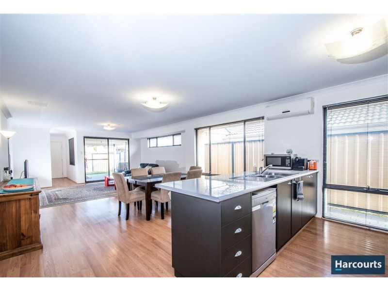 2 Miami Lane, Clarkson WA 6030