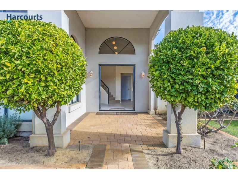 37 Seville Crest, Mindarie WA 6030