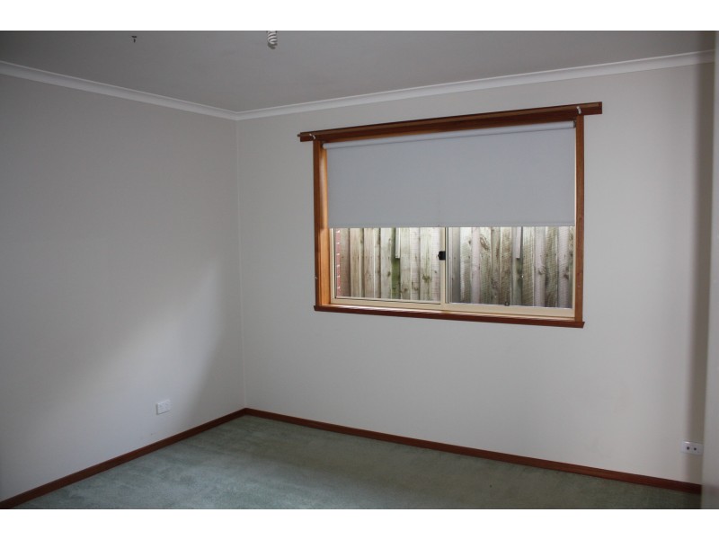 25 Pier Rd, Inverloch VIC 3996