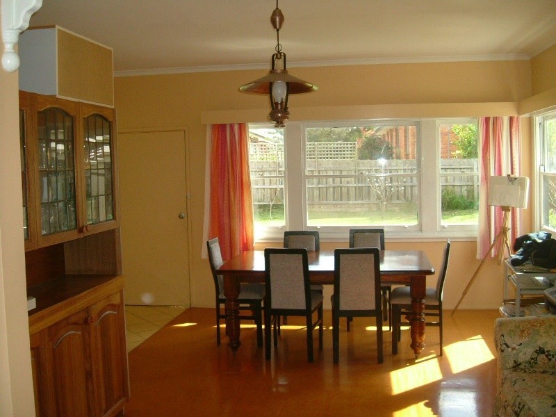 16 The Crescent, Inverloch VIC 3996