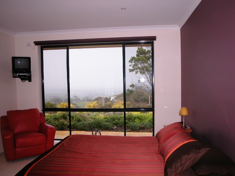 9 Cross Street, Outtrim VIC 3951