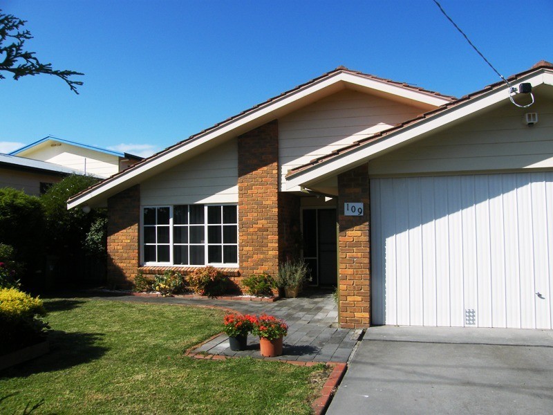 109 Toorak Road, Inverloch VIC 3996