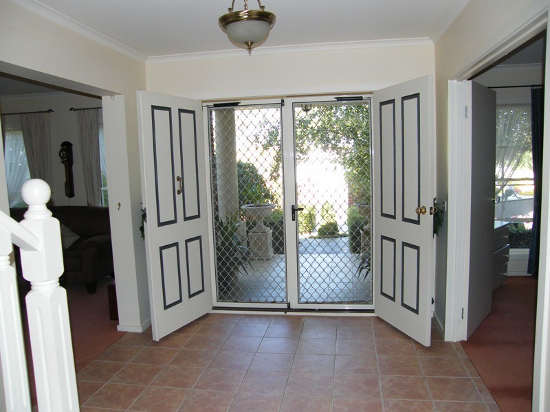 25 Sandy Mount Avenue, Inverloch VIC 3996