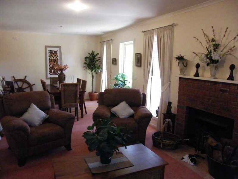 25 Sandy Mount Avenue, Inverloch VIC 3996