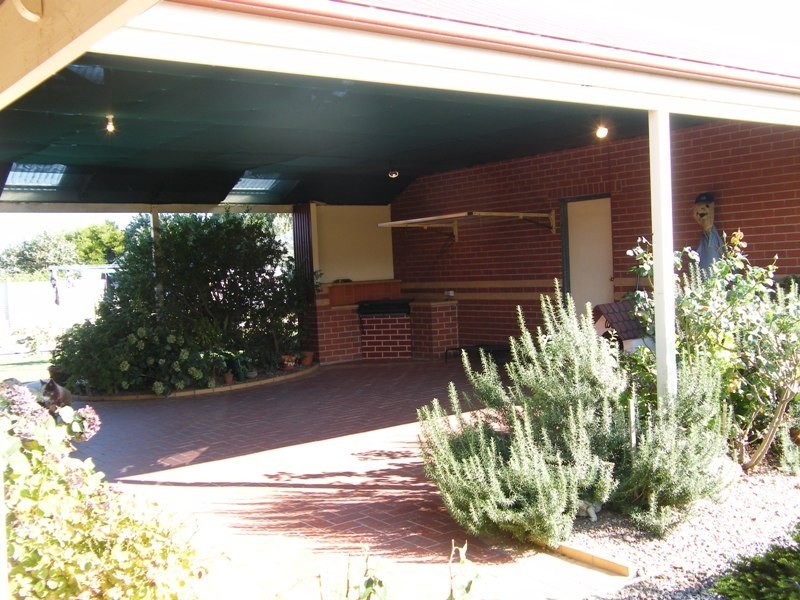 135 Gravel Pit Road, Inverloch VIC 3996