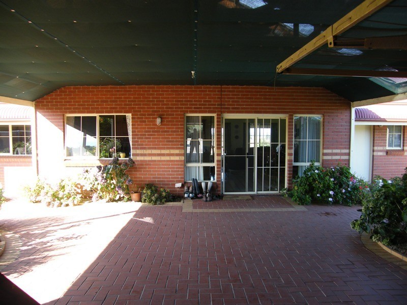 135 Gravel Pit Road, Inverloch VIC 3996