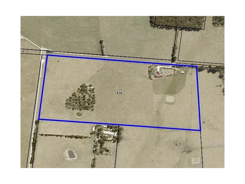 135 Gravel Pit Road, Inverloch VIC 3996