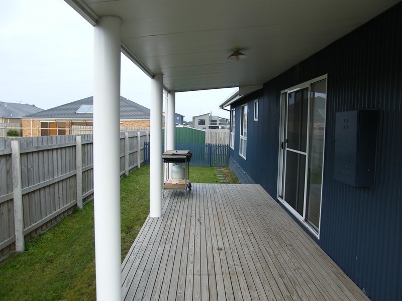 4 Cook Close, Inverloch VIC 3996