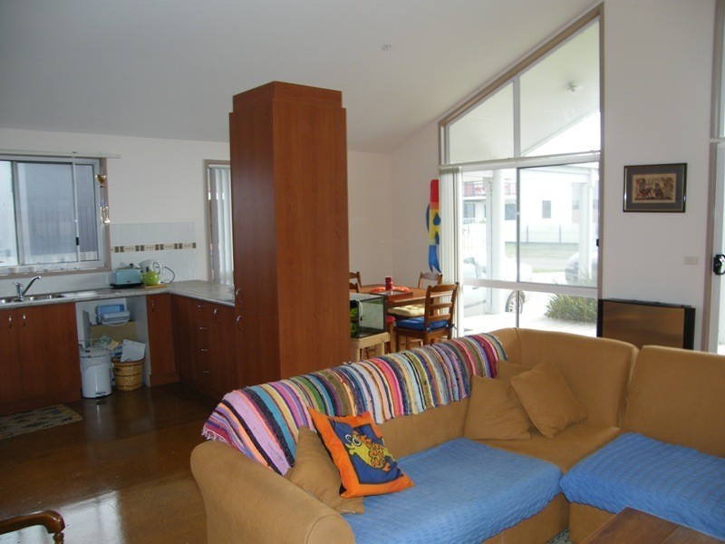 4 Cook Close, Inverloch VIC 3996