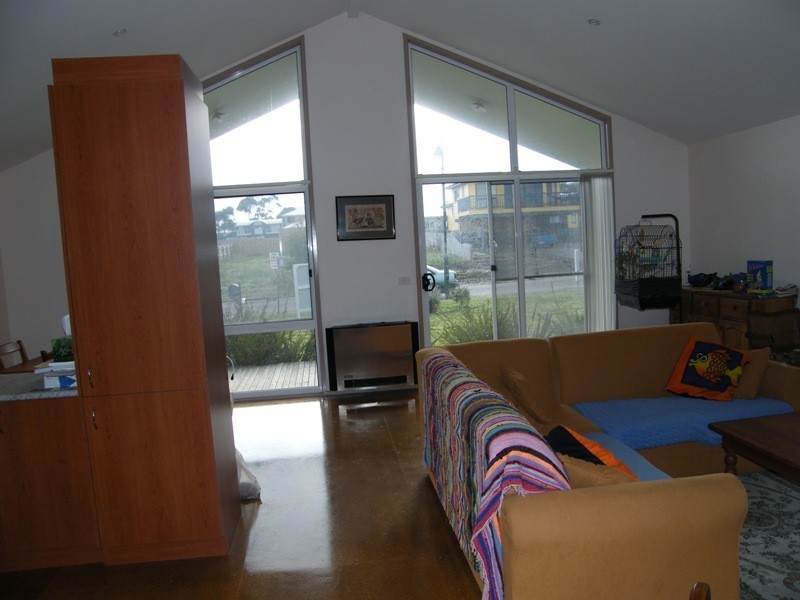 4 Cook Close, Inverloch VIC 3996