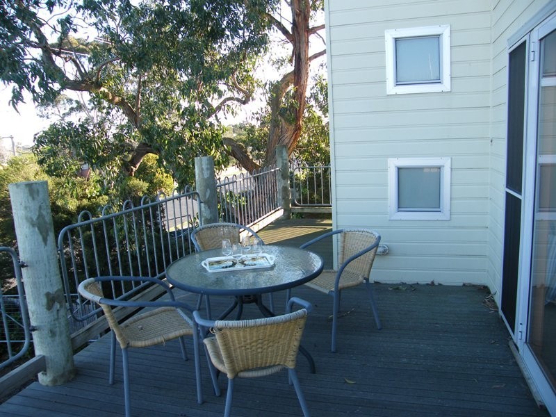 57 Bayview Avenue, Inverloch VIC 3996