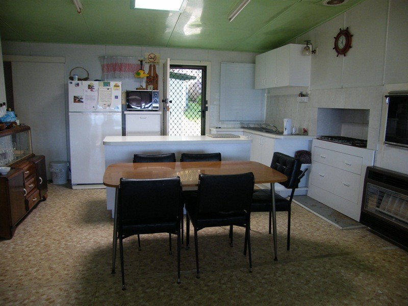 43 Bayside Drive, Walkerville VIC 3956