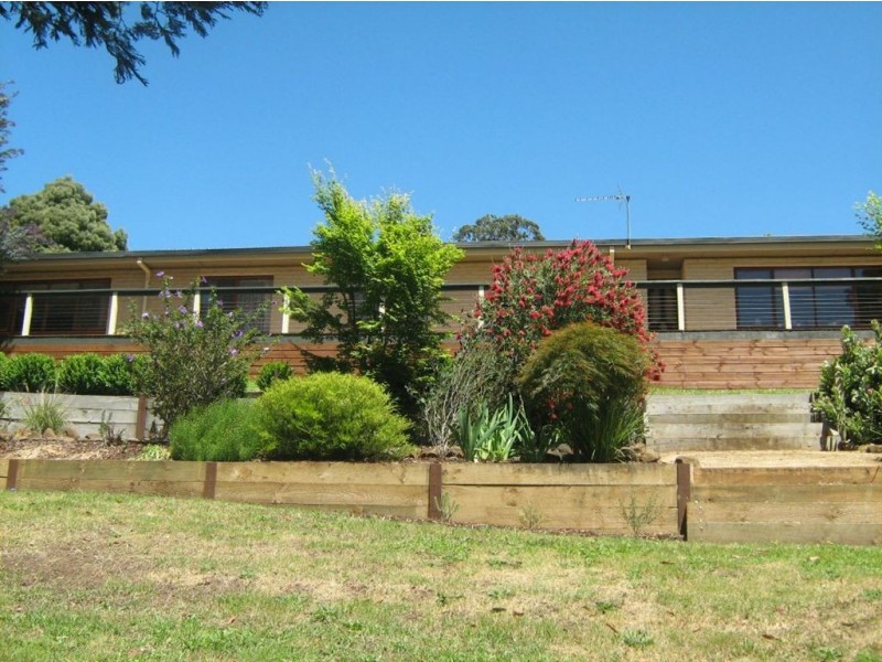 1285 LeongathaYarragon Road, Hallston VIC 3953