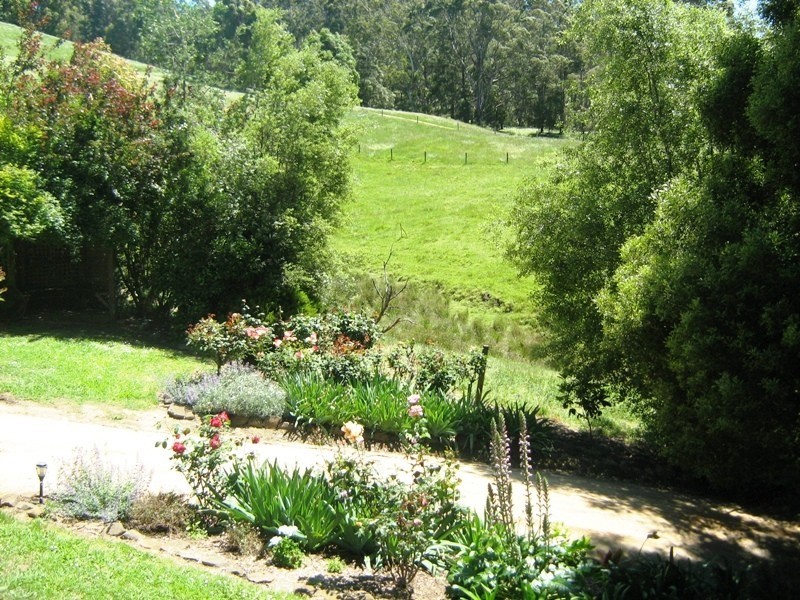 1285 LeongathaYarragon Road, Hallston VIC 3953