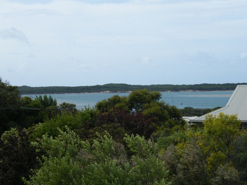 34 Bayview Avenue, Inverloch VIC 3996