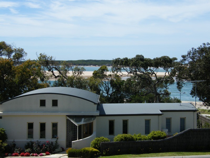 1 Miller Terrace, Inverloch VIC 3996