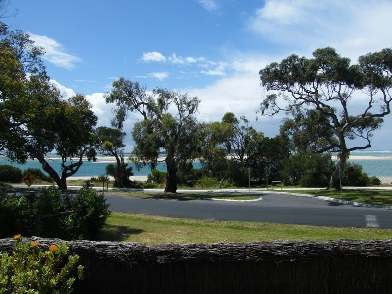 1 Miller Terrace, Inverloch VIC 3996