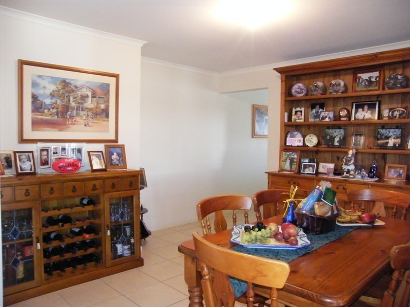 6 Heather Grove, Inverloch VIC 3996