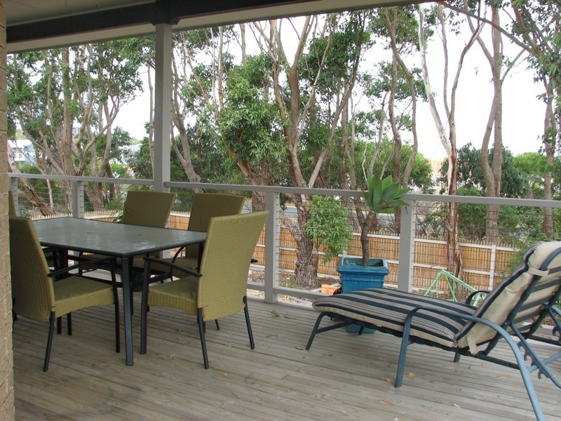 13 Hobsons Place, Inverloch VIC 3996