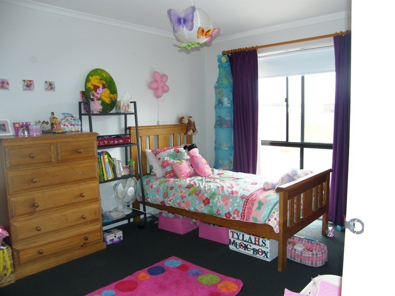 13 Hobsons Place, Inverloch VIC 3996