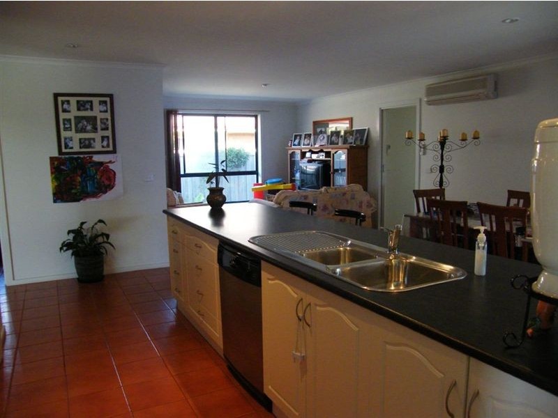 44 Royal Parade, Inverloch VIC 3996