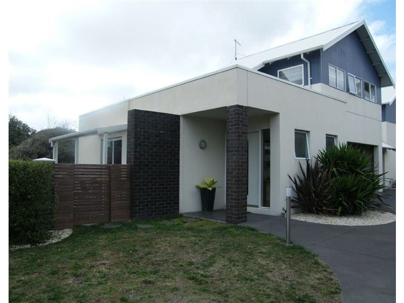 1/24 Cuttriss Street, Inverloch VIC 3996