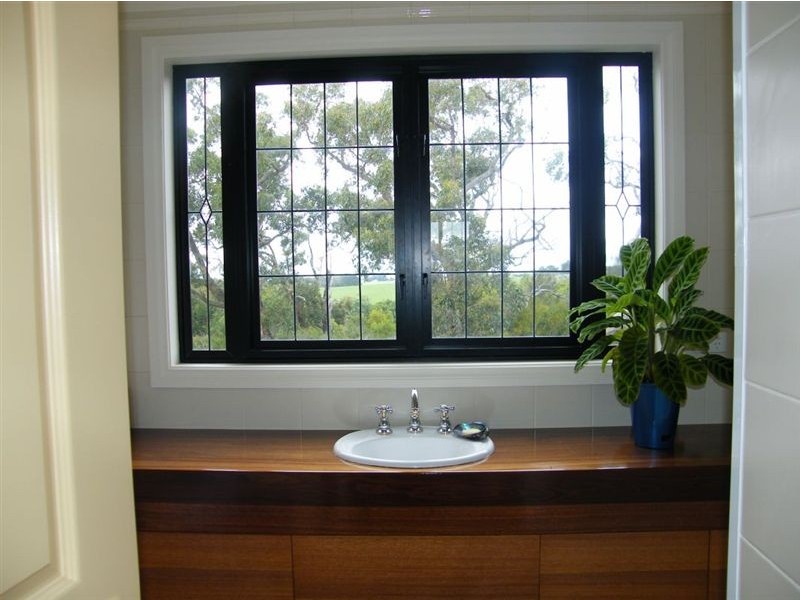 120 Albert Ruttle Drive, Inverloch VIC 3996