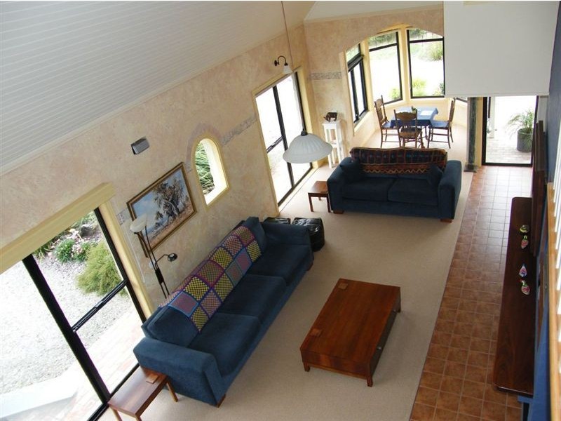 120 Albert Ruttle Drive, Inverloch VIC 3996