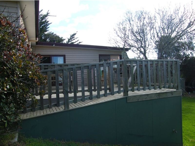 11 The Boulevarde, Sandy Point VIC 3959