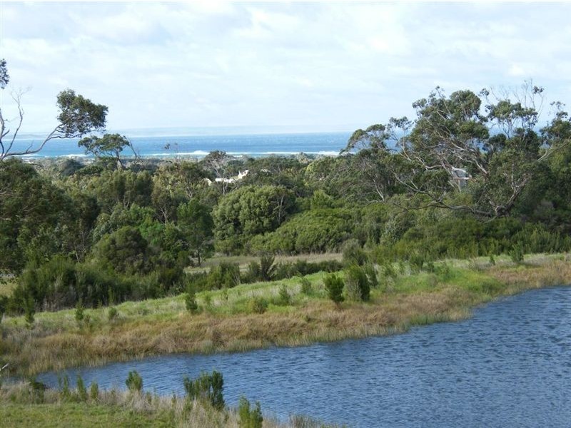 158 Albert Ruttle Drive, Inverloch VIC 3996