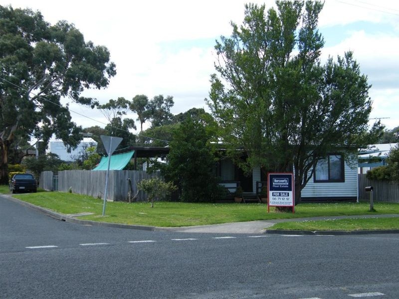 113 Bayview Avenue, Inverloch VIC 3996