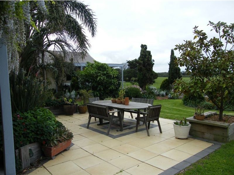 130 Cape Paterson Inverloch Road, Inverloch VIC 3996