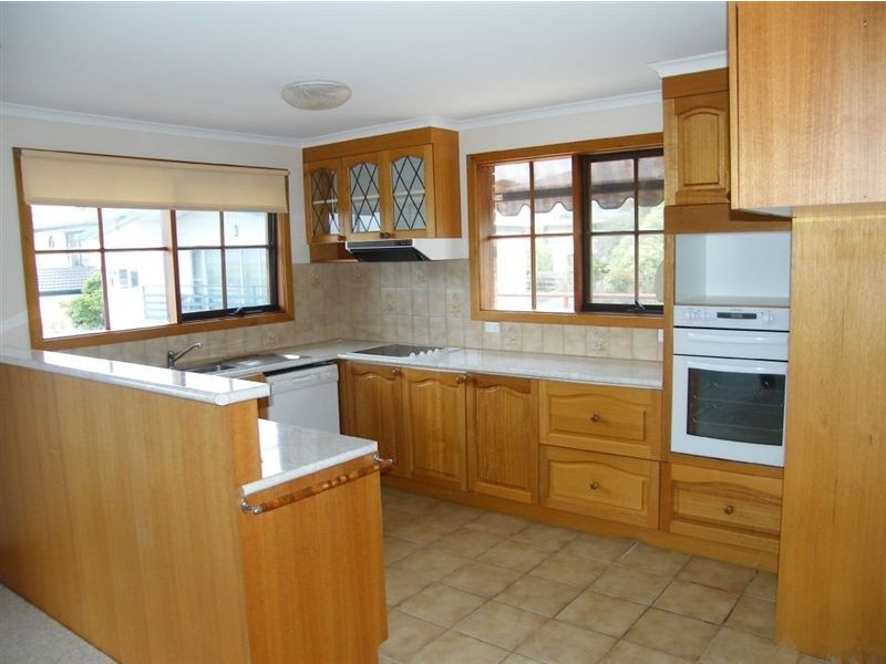 71 The Esplanade, Inverloch VIC 3996