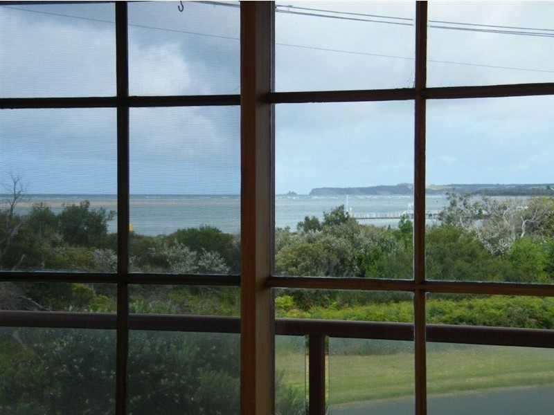 71 The Esplanade, Inverloch VIC 3996