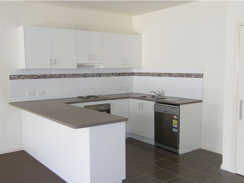 2/25 Powlett Street, Inverloch VIC 3996