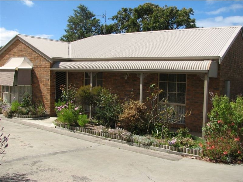 2/2 Pymble Avenue, Inverloch VIC 3996