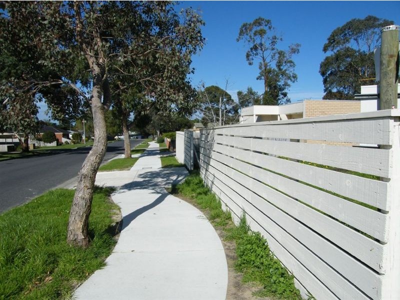 15 Dixon Street, Inverloch VIC 3996